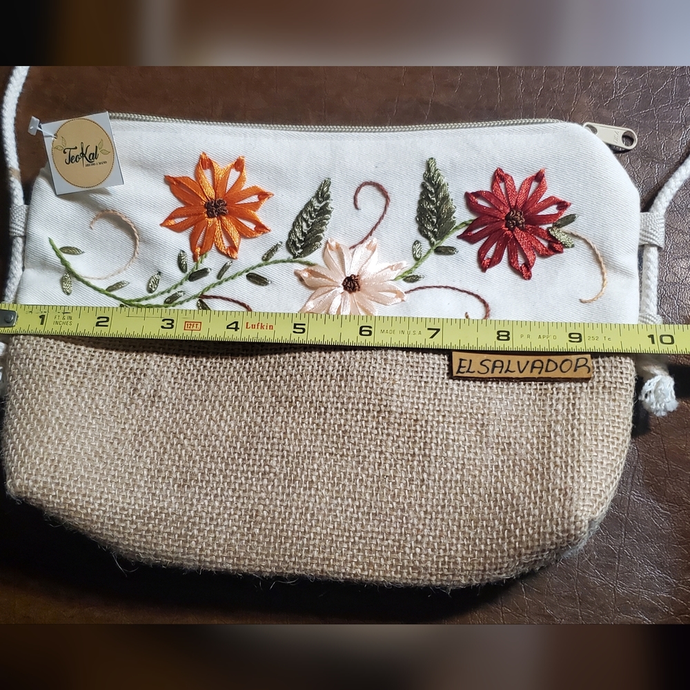 Authentic,handmade,vintage,embroidered floral El Salvador bag w change purse - Picture 8 of 8